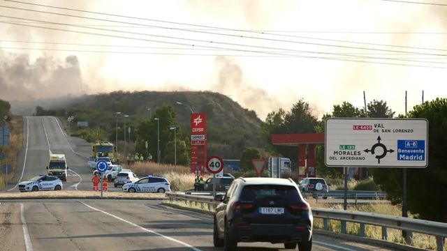 La Guardia Civil detiene en Foncebadón a un peregrino como presunto autor del incendio de Castrillo de los Polvazares