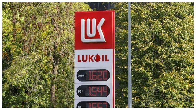 Administrația Trump a permis temporar tranzacțiile cu aproximativ 2 000 de benzinării Lukoil din afara Rusiei