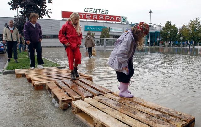 Atenționare de călătorie în Slovenia. Cod roșu de precipitații abundente și inundații