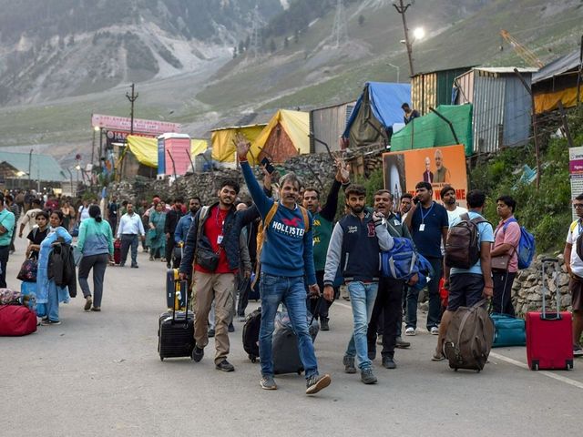 Amarnath Yatra suspended on Monday after heavy rains in Jammu and Kashmir