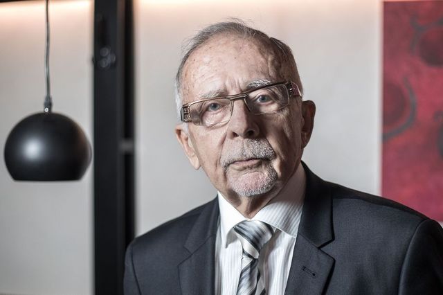 Oddělené zápisy ukrajinských prvňáčků jsou protiústavní, řekl ombudsman Křeček