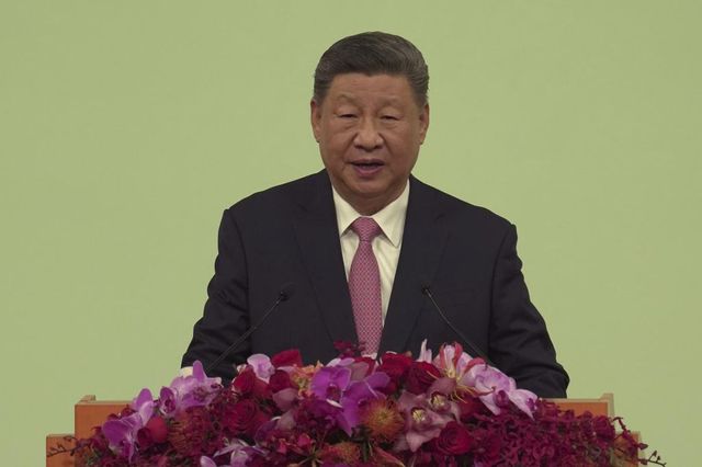 Xi Jinping promette di promuovere la pace nel mondo nel messaggio di Capodanno a Putin