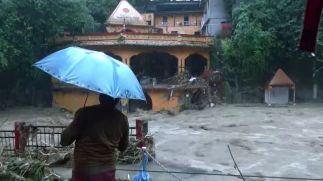 2 missing as heavy rain triggers cloudburst in Dehradun, washes away cars and shops