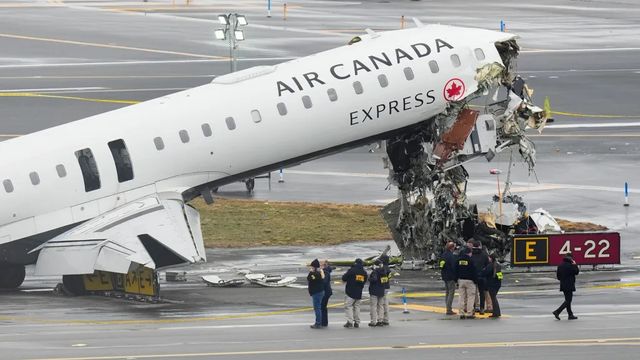 «La he liado», dijo el controlador segundos antes del accidente en el aeropuerto de LaGuardia en Nueva York