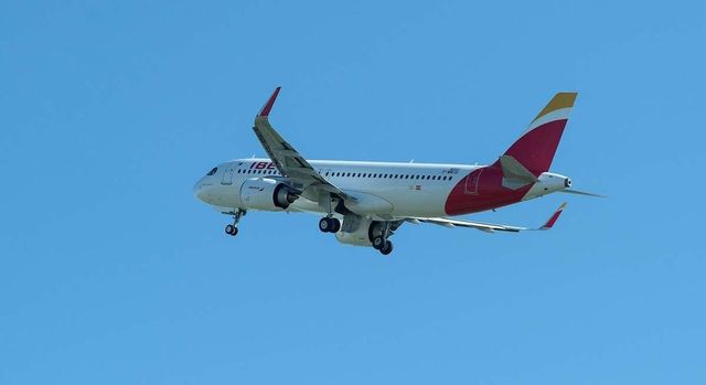 Iberia amplía la cancelación de sus vuelos con Venezuela hasta el 31 de diciembre