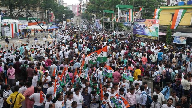 BJP unleashing 'linguistic terrorism' on Bengalis: Mamata