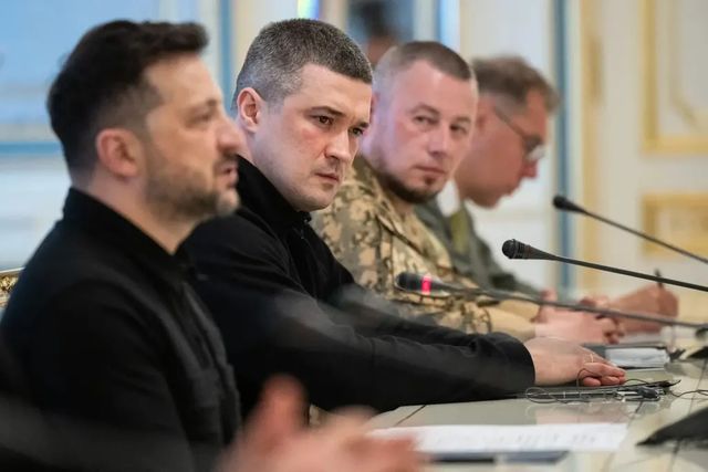 Președintele Ucrainei l-a demis pe ministrul Apărării, Mihailo Fedorov, după o reuniune cu conducerea armatei
