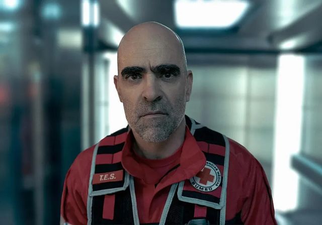 'Salvador': la forma sobre el fondo