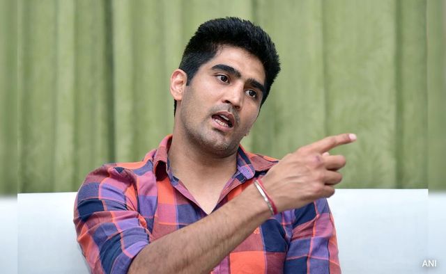 Athletes Have Every Right to Ask for Personal Coaches: Vijender Singh