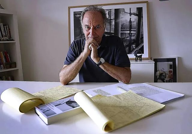 Antonio Soler gana el Premio Espasa de Ensayo con una revisión de los escritores de la Generación del 50