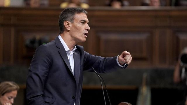 El Gobierno aprueba el plan de ayudas de hasta 4.500 euros para comprar coches eléctricos