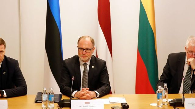 Lemondott a lett védelmi miniszter, miután ukrán drónok csapódtak be az országában