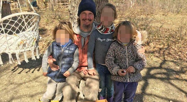 Famiglia nel bosco, uno dei bambini in sciopero della fame in attesa del ritorno della madre
