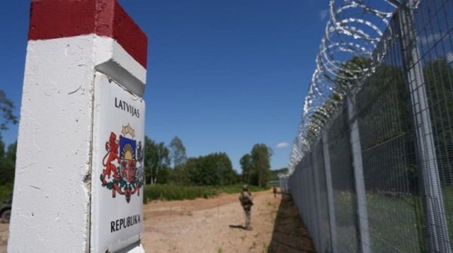 Letonia a terminat gardul de 280 de kilometri de la granița cu…