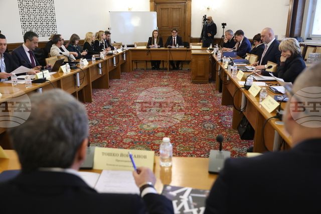 Депутатите гласуват на първо четене Бюджет 2026