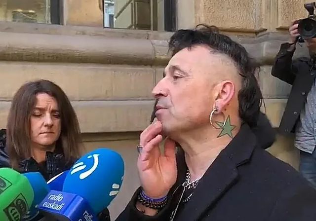 El profesor investigado por ofrecer dinero a tres menores en Irún a cambio de favores sexuales: «Llevan años detrás de mí»