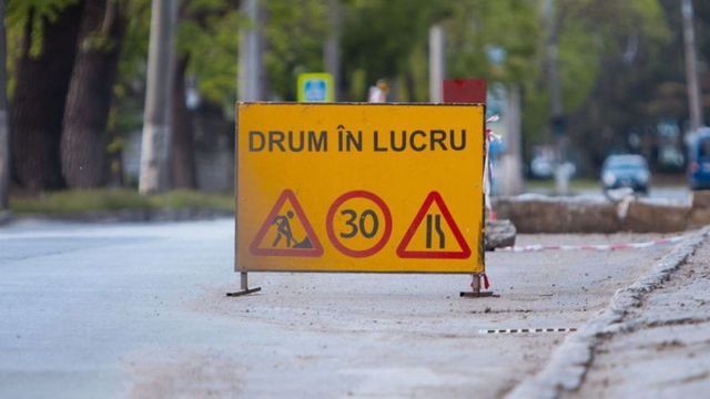 Trafic rutier suspendat parțial pe două străzi din Chișinău