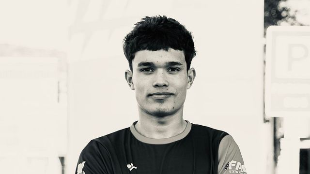 Muere el piloto Enzo Badenas, de 17 años, tras un grave accidente