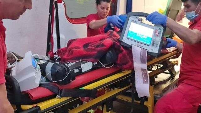 Fetiță de un an și jumătate, în stare gravă la spital după ce a băut benzină
