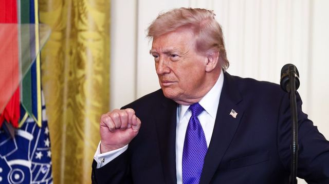 Donald Trump bejelentette, így oldaná meg a Hormuzi-szoros kérdését