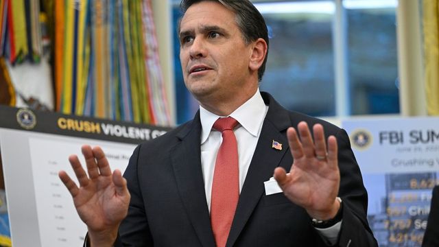 El Departamento de Justicia dice que la censura en archivos Epstein no está vinculada a Trump