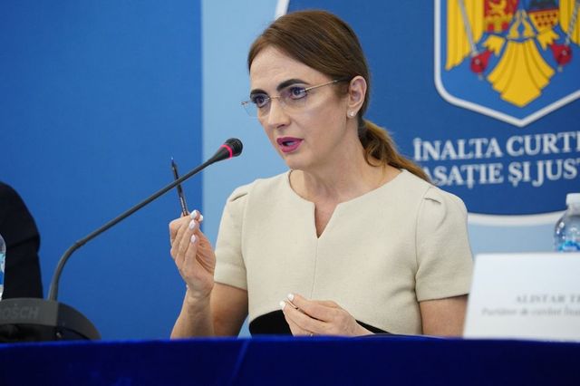 Val de greve și activitate blocată în instanțe și parchete din cauza noii Legi a salarizării unitare