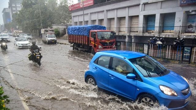 Weather Office Issues Orange Alert For Heavy Rain In Mumbai, Thane, Palghar