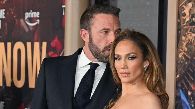 Ben Affleck and Jennifer Lopez might be getting a divorce after just 2 years of marriage