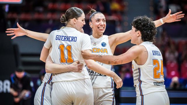 El Spar Girona vuela alto en Zaragoza y se mete en las semifinales