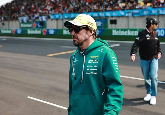 Aston Martin carga de argumentos a Alonso para retirarse de la F1