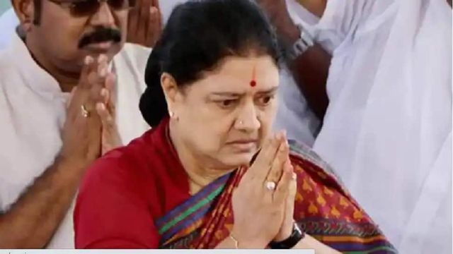 AIADMK expels brother of OPS for meeting Sasikala