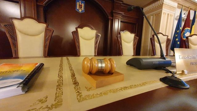 CCR dezbate Legea pensiilor private