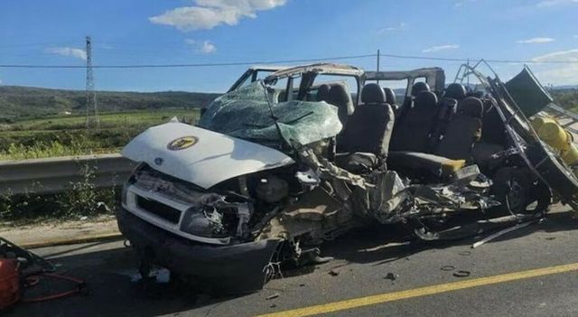 Tre morti e 5 feriti in incidente stradale nel Siracusano