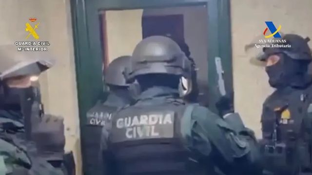 La Policía desmantela en Málaga una red que fabricaba hasta 100 permisos de conducir falsos al día
