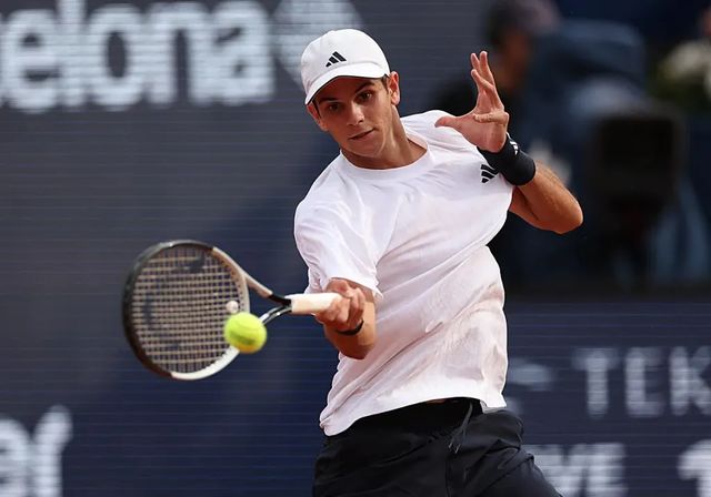 Jódar se queda sin final en Barcelona