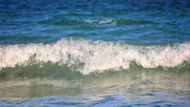 Издирват дете в морето край Созопол