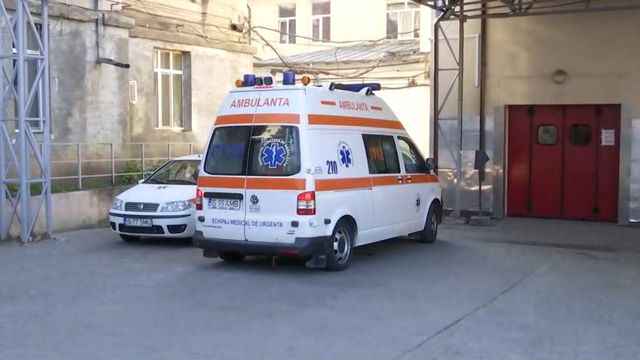 Anchetă la 2 hoteluri din Băile Felix, după ce mai mulți copii au acuzat stări de rău după masă