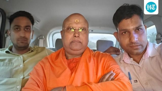 Delhi Baba Swami Chaitanyananda Saraswati accused of molesting 17 women arrested in Agra