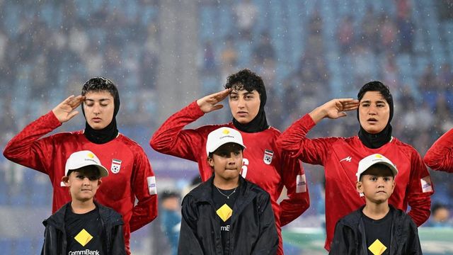 Trump confirma que Australia concederá asilo a las futbolistas iraníes