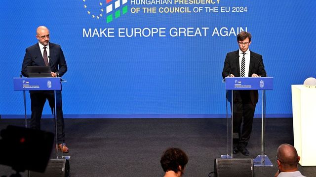 Ma hivatalosan is megkezdődik a magyar uniós elnökség