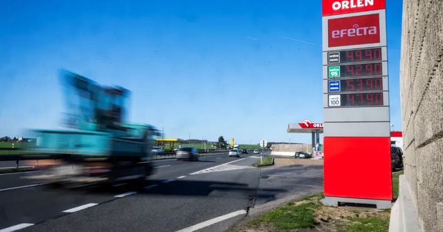 Ministerstvo zveřejnilo maximální ceny pohonných hmot na středu