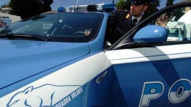 Roma, 32enne rapita e violentata per tre giorni in edificio abbandonato: 5 fermi