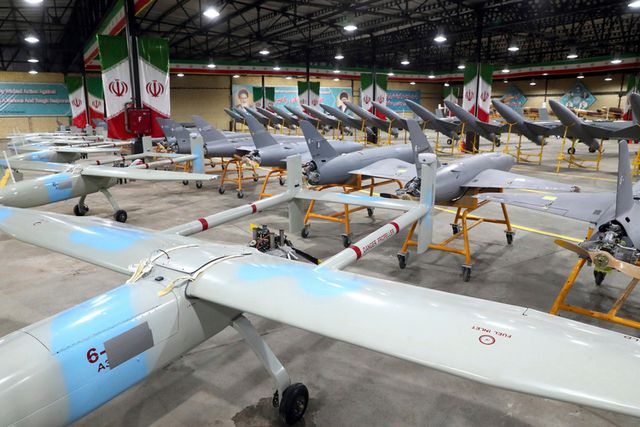 Иран представи нов дрон камикадзе, който ще се ползва от Русия в Украйна