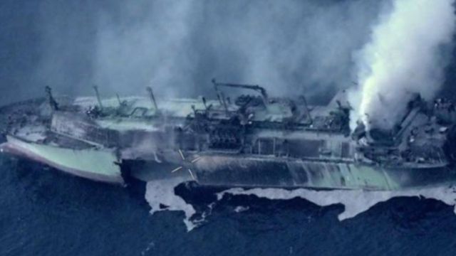 Руският танкер в Средиземно море заплашва вече 9 държави