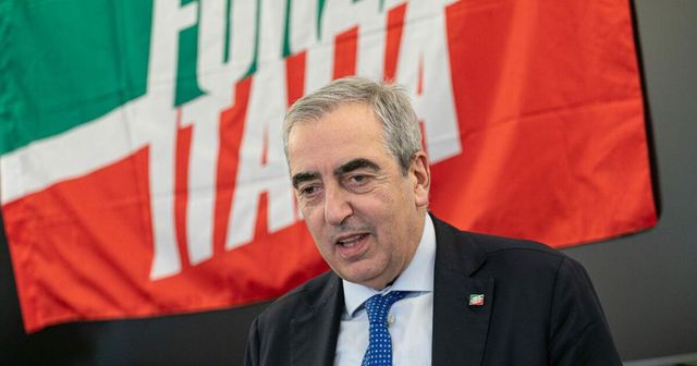 Maurizio Gasparri attacca Lucia Goracci: 'Negazionista del 7 ottobre'. Ed è bufera