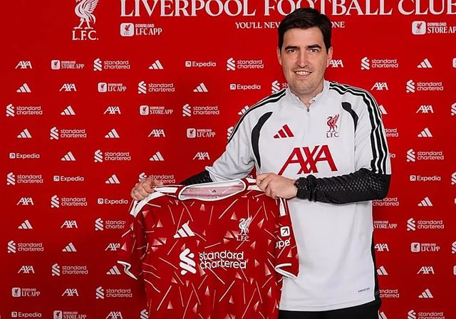 El Liverpool ficha a Iraola como nuevo técnico tras llevar al Bournemouth a la Europa League