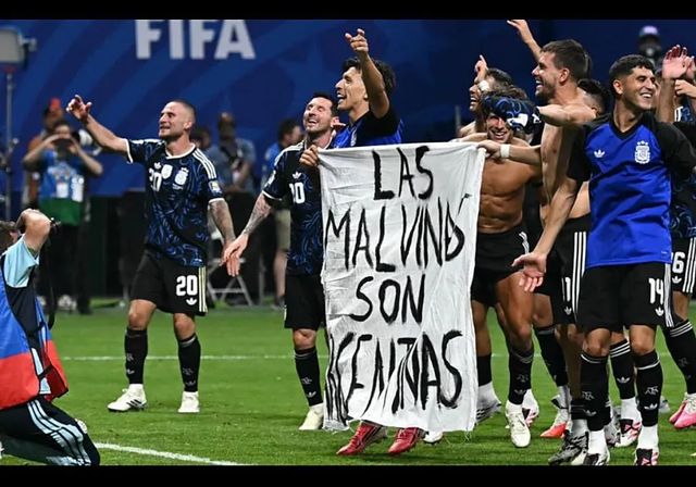 Las Malvinas son argentinas, la tercera final de Messi y Tuchel, revirado: «Ahora es fácil decir que me equivoqué»