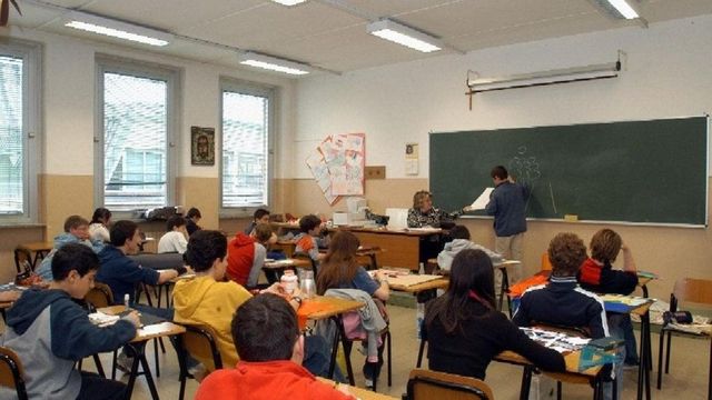 Educazione civica, il Consiglio superiore della pubblica istruzione boccia le nuove linee guida di Valditara