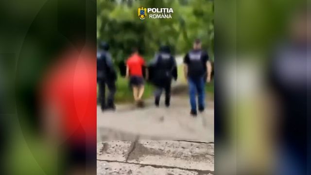 Un antrenor de înot acuzat că a agresat sexual o minoră de 12 ani a fost arestat preventiv