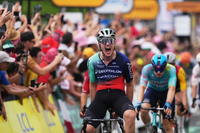 Hromadný spurt v páté etapě Tour de France ovládl Nizozemec Kooij. Bittner dojel šestnáctý